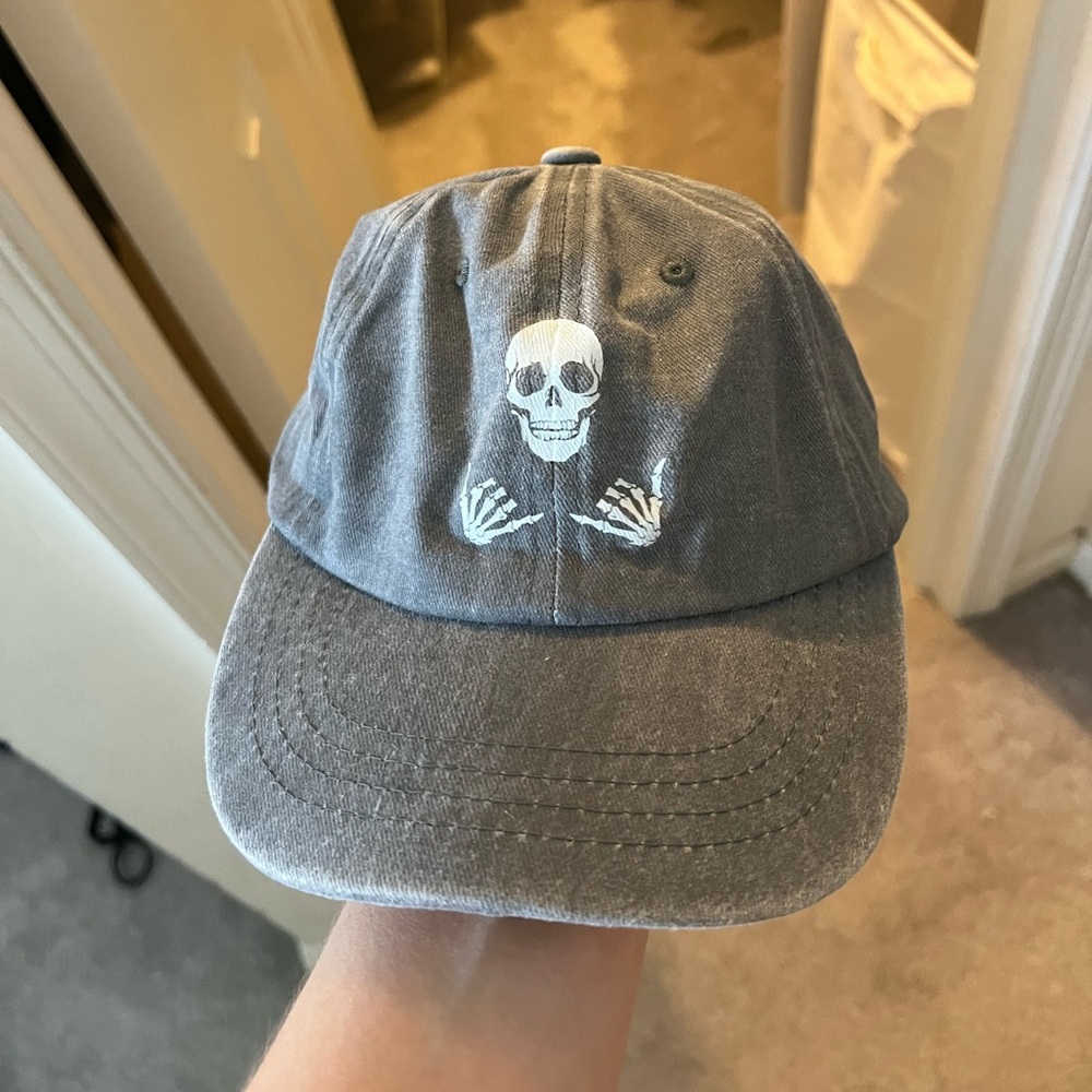 Skeleton hat